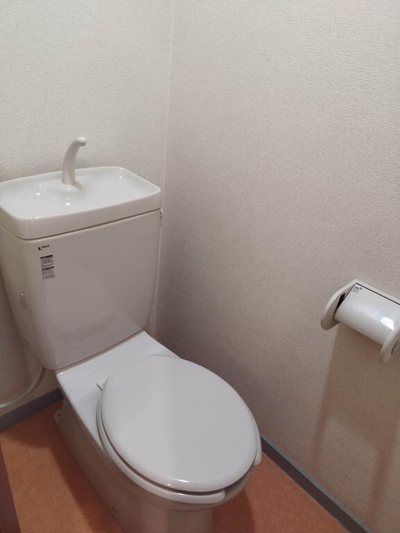 フォルム小倉南 弐番館のトイレ写真