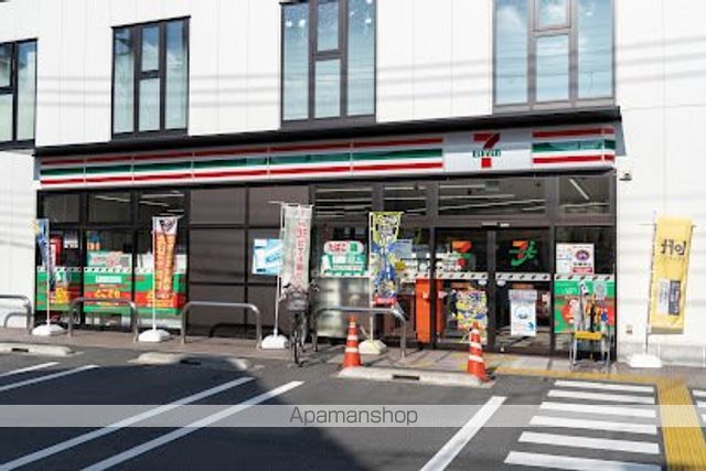コンビニ　セブン-イレブン 大田区西蒲田４丁目店（コンビニ）まで296m