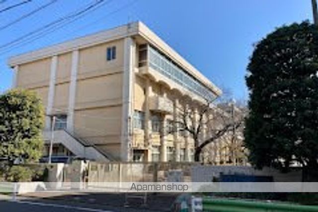 中学校　蒲田中学校（中学校）まで290m