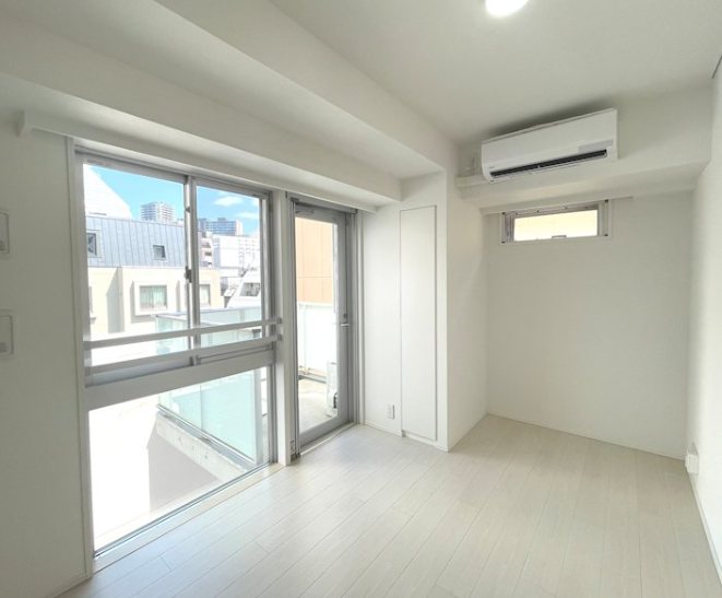都営三田線 三田駅 徒歩5分 9階建 築15年の居間写真