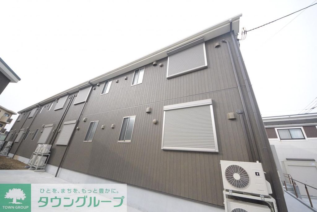 ＪＲ総武線 稲毛駅 バス乗車時間：16分 最寄りバス停で下車 徒歩7分 築5年