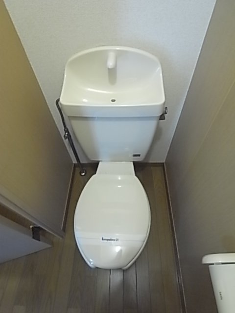レオパレスレジアスのトイレ写真