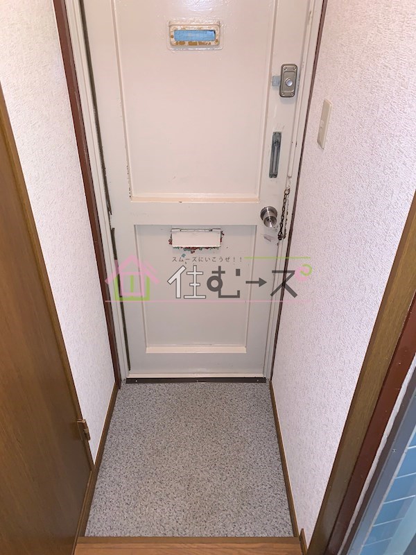 光マンションの玄関写真