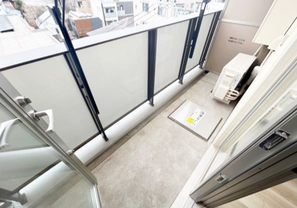 バルコニー　別タイプ部屋　参考写真です