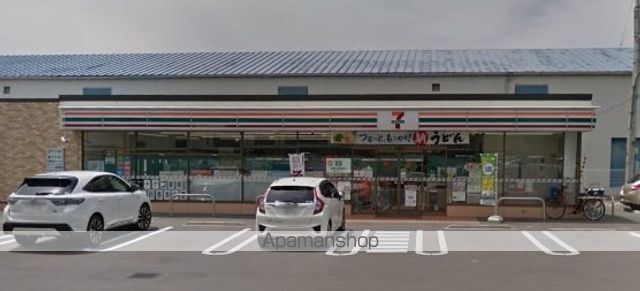 コンビニ　セブンイレブン（コンビニ）まで442m