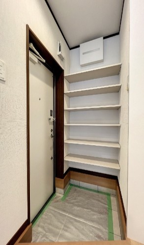 東京メトロ東西線 行徳駅 徒歩12分 2階建 築4年の玄関写真