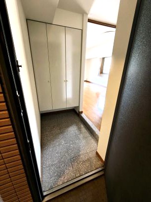 クリオ立川弐番館の玄関写真