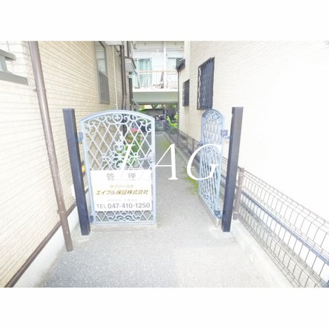 ＪＲ総武線 市川駅 徒歩13分 3階建 築24年の外観写真