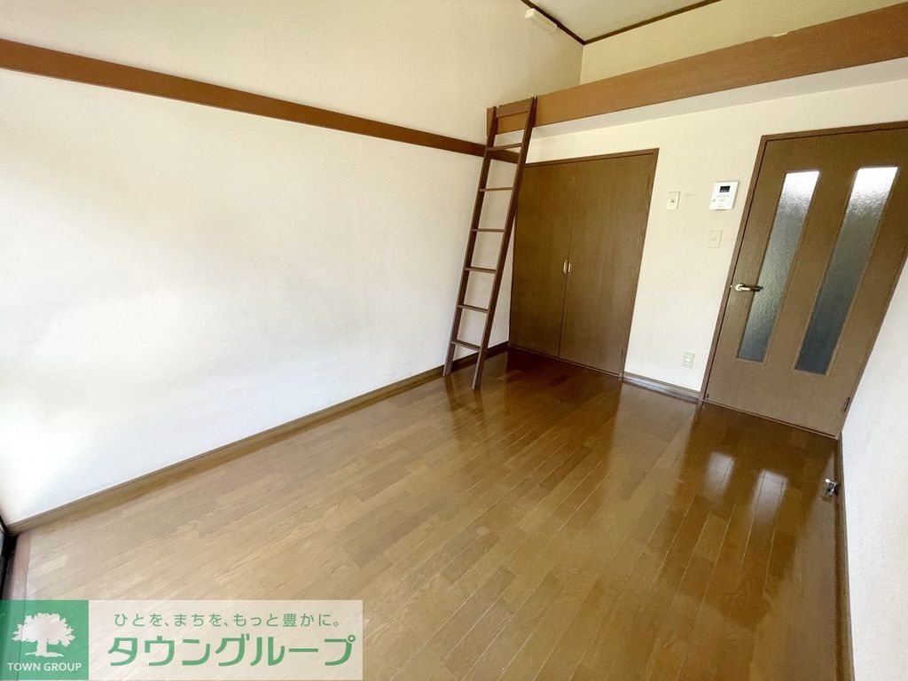 Roomy ASADAの居間写真