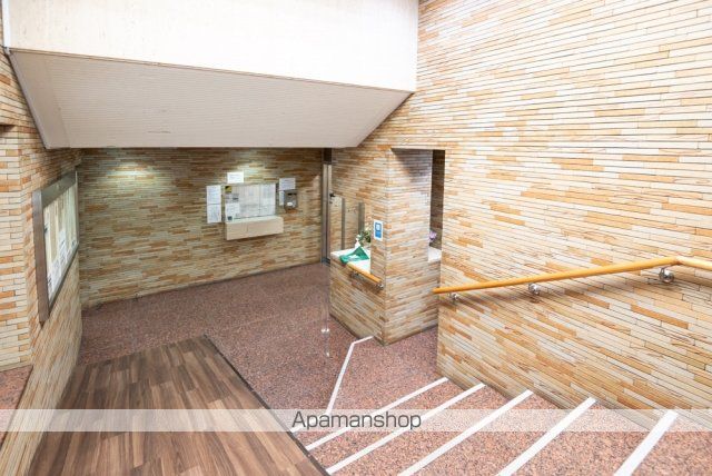 東京メトロ半蔵門線 半蔵門駅 徒歩5分 7階建 築41年の外観写真