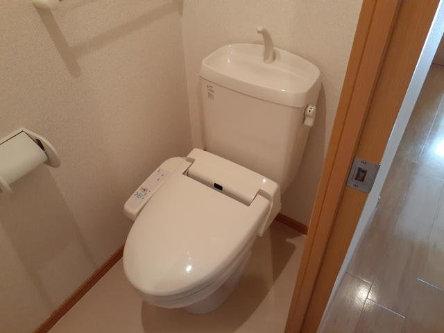 トイレ　ゆったりとした空間のトイレです