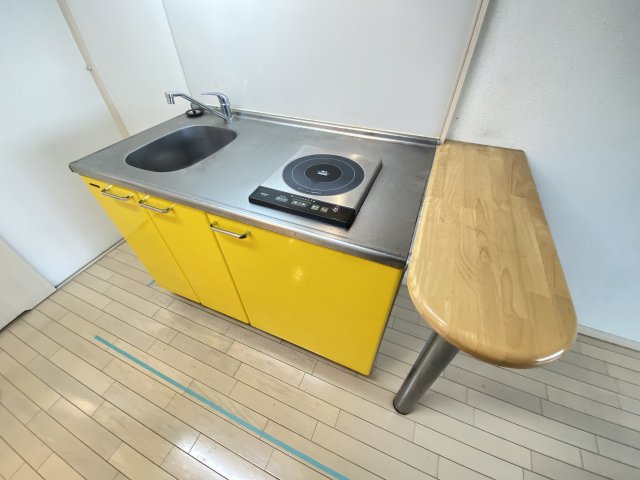 ライジングコート姫島駅前のキッチン写真