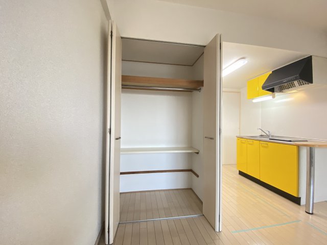 ライジングコート姫島駅前の内装写真