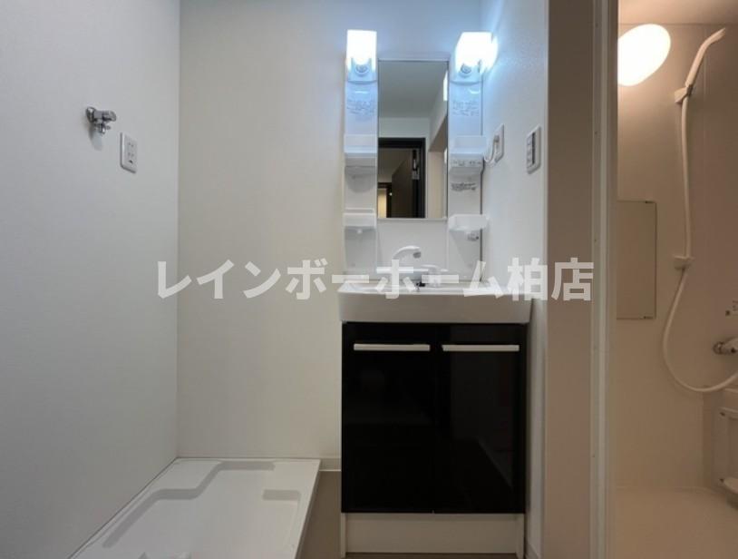 洗面設備　同施工。参考写真。
