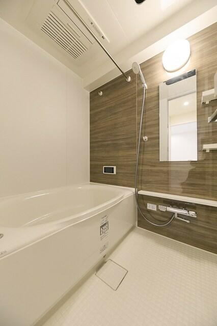 バス・シャワールーム　※写真は同タイプ住戸です。