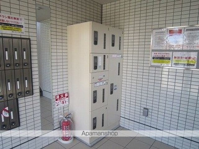 小田急小田原線 本厚木駅 バス乗車時間：10分 最寄りバス停で下車 徒歩1分 3階建 築12年の外観写真