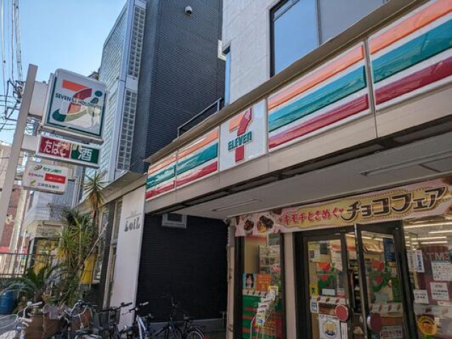 コンビニ　セブンイレブン大田区蒲田1丁目店（コンビニ）まで172m