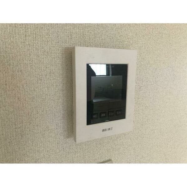 セキュリティ　TVモニターホンで来訪者の確認ができます