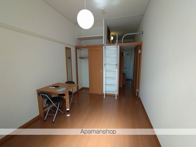 レオパレスボーテの居間写真