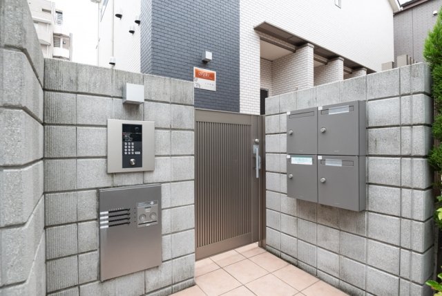 東京メトロ千代田線 町屋駅 徒歩10分 2階建 築8年の外観写真