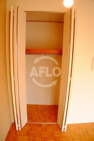 地下鉄四つ橋線 四ツ橋駅 徒歩3分 13階建 築22年の内装写真