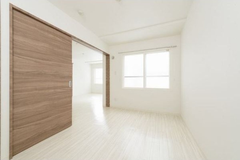 Elle Cube学園前の内装写真