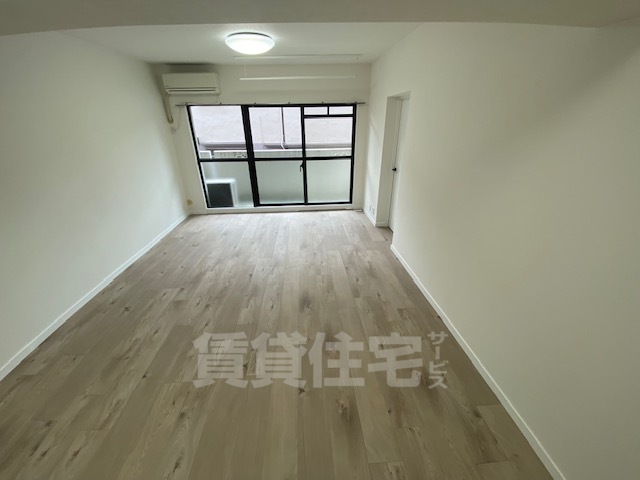 フローラ穂積台の居間写真