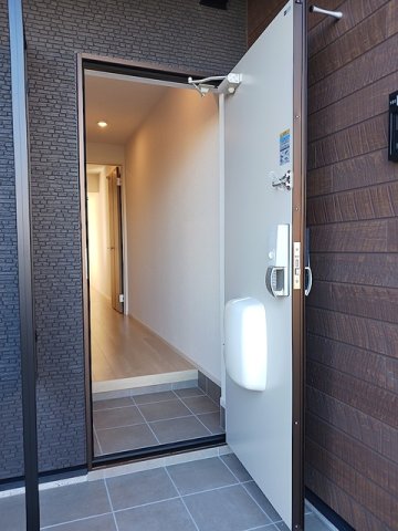 玄関　シンプルで使いやすい玄関です