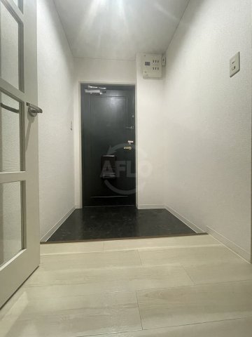 玄関　メゾンエトワール　玄関