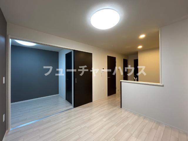 建物外観　省エネ性能ラベル