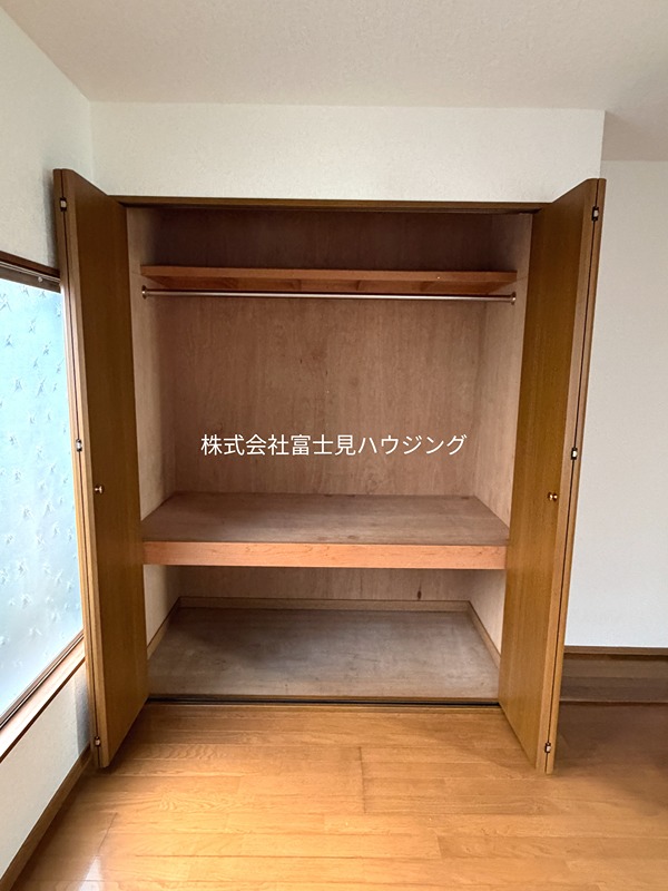 収納　洋室収納