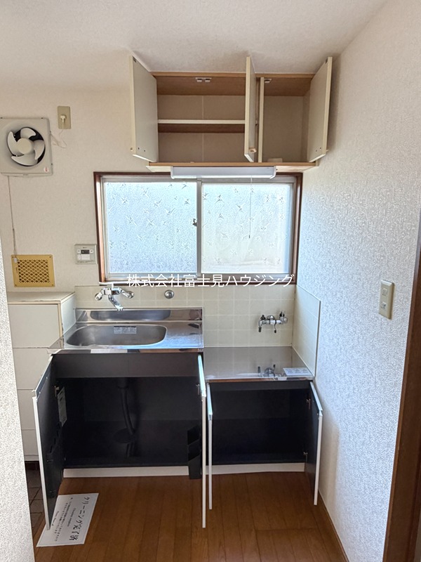 キッチン　キッチン収納