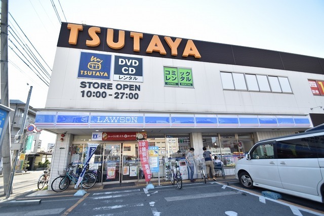 コンビニ　ローソン　巽北三丁目店（コンビニ）まで587m