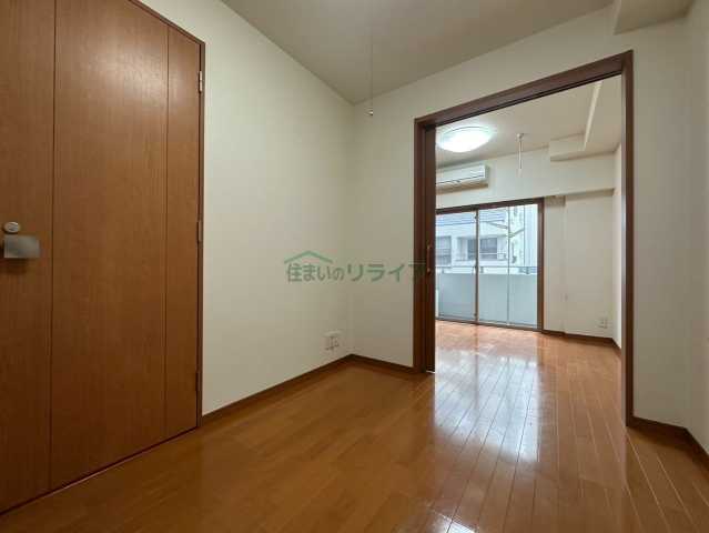 日神デュオステージ亀戸の居間写真