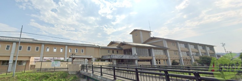 中学校　岩沼市立岩沼中学校（中学校）まで624m