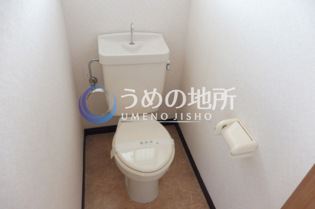 西鉄天神大牟田線 津福駅 徒歩14分 2階建 築36年のトイレ写真