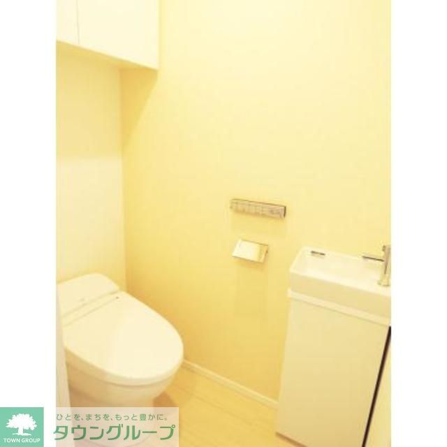 トイレ　※写真は同タイプ住戸です。