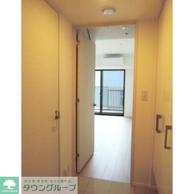 玄関　※写真は同タイプ住戸です。