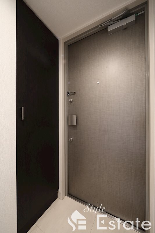 玄関　玄関　シューズボックス