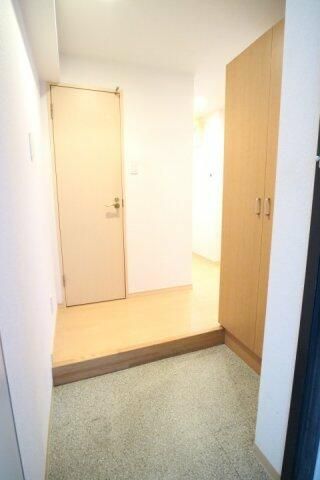 玄関　落ち着いた玄関です