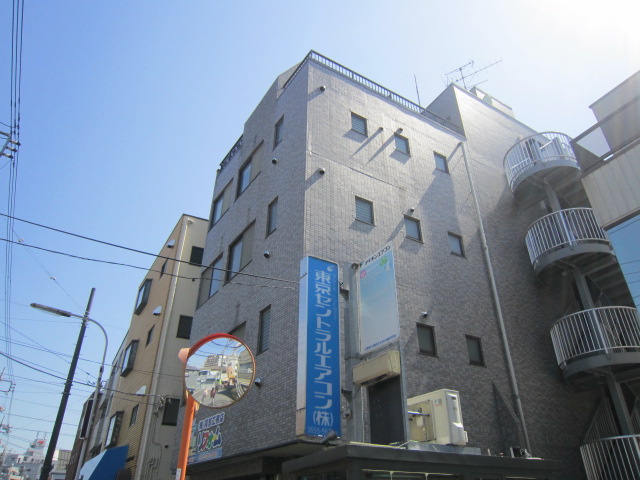 AKビルの外観写真