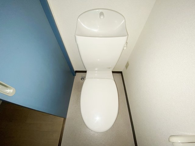 ＪＲ京浜東北線 南浦和駅 徒歩15分 3階建 築20年のトイレ写真