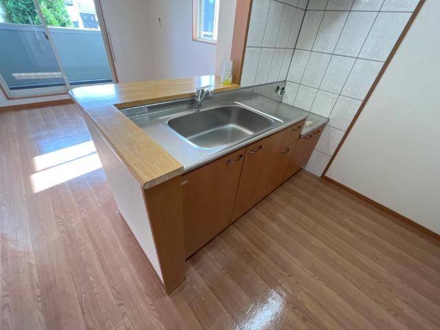 居室・リビング　キッチン