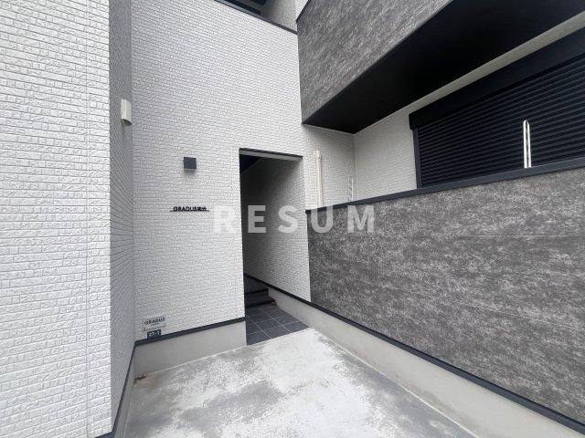 ＪＲ総武本線 東千葉駅 徒歩9分 3階建 築3年の外観写真