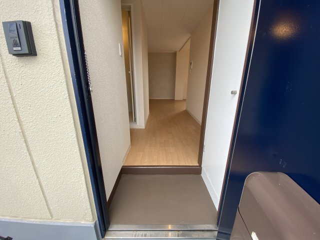白浜駅西マンションの玄関写真