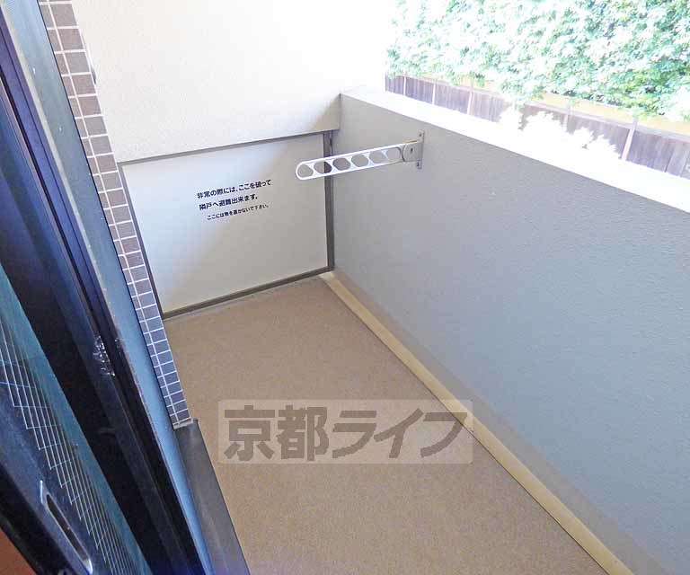 バルコニー　洗濯スペースも十分です。