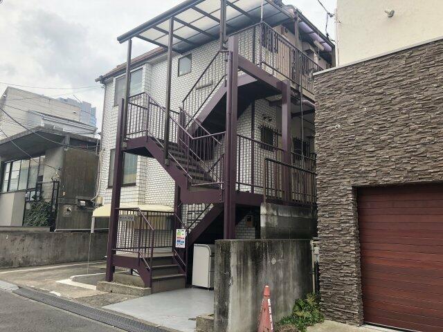 東京メトロ丸ノ内線 四谷三丁目駅 徒歩8分 築38年