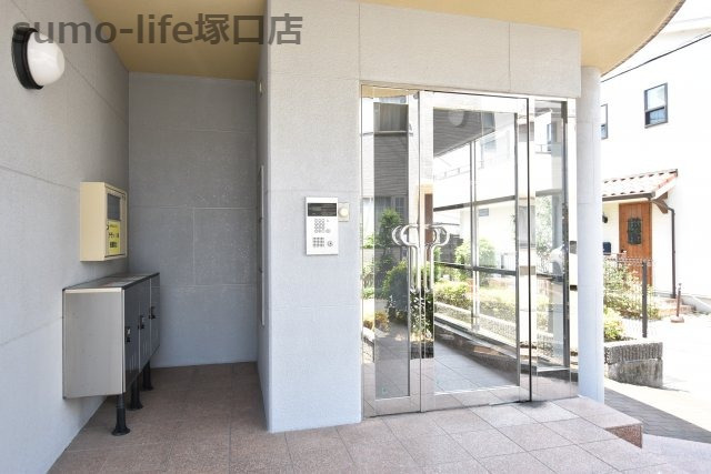 アップルロードの外観写真