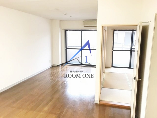 居室・リビング　洋室のお部屋です。