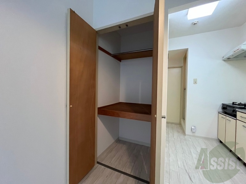 収納　寝室の収納です。部屋がすっきり片付きます。